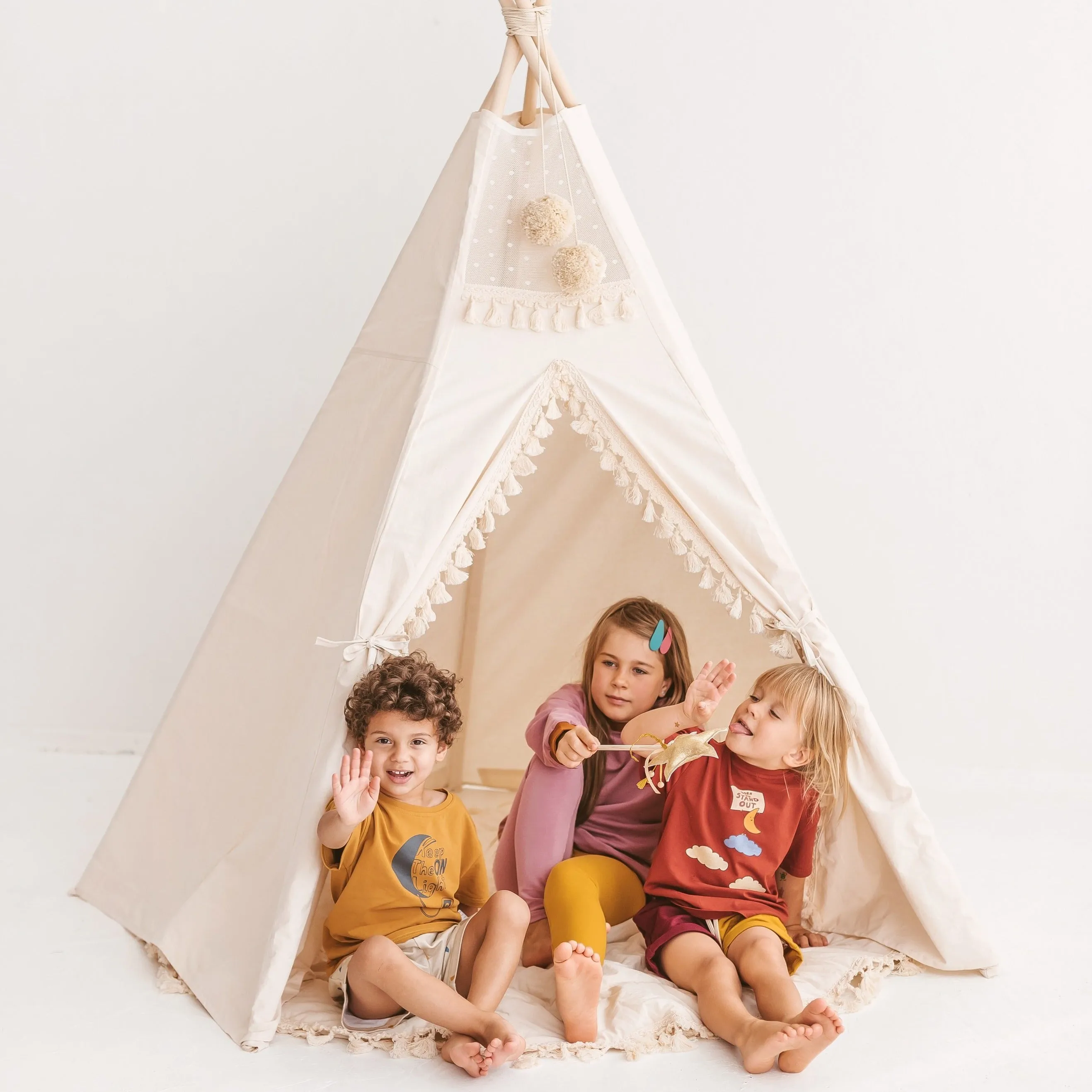 Minicamp Extra Large Indoor Teepee Tent With Tassels Decor In Boho Style